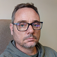 Prof Gideon van Riet